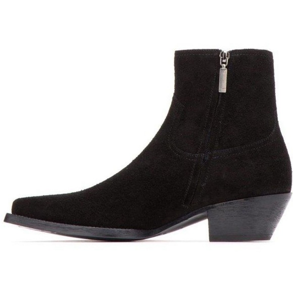 Saint Laurent Lukas boot. Size 36.5 euro 6.5 USA
LIKE NEW- worn one time. - Picture 11 of 14